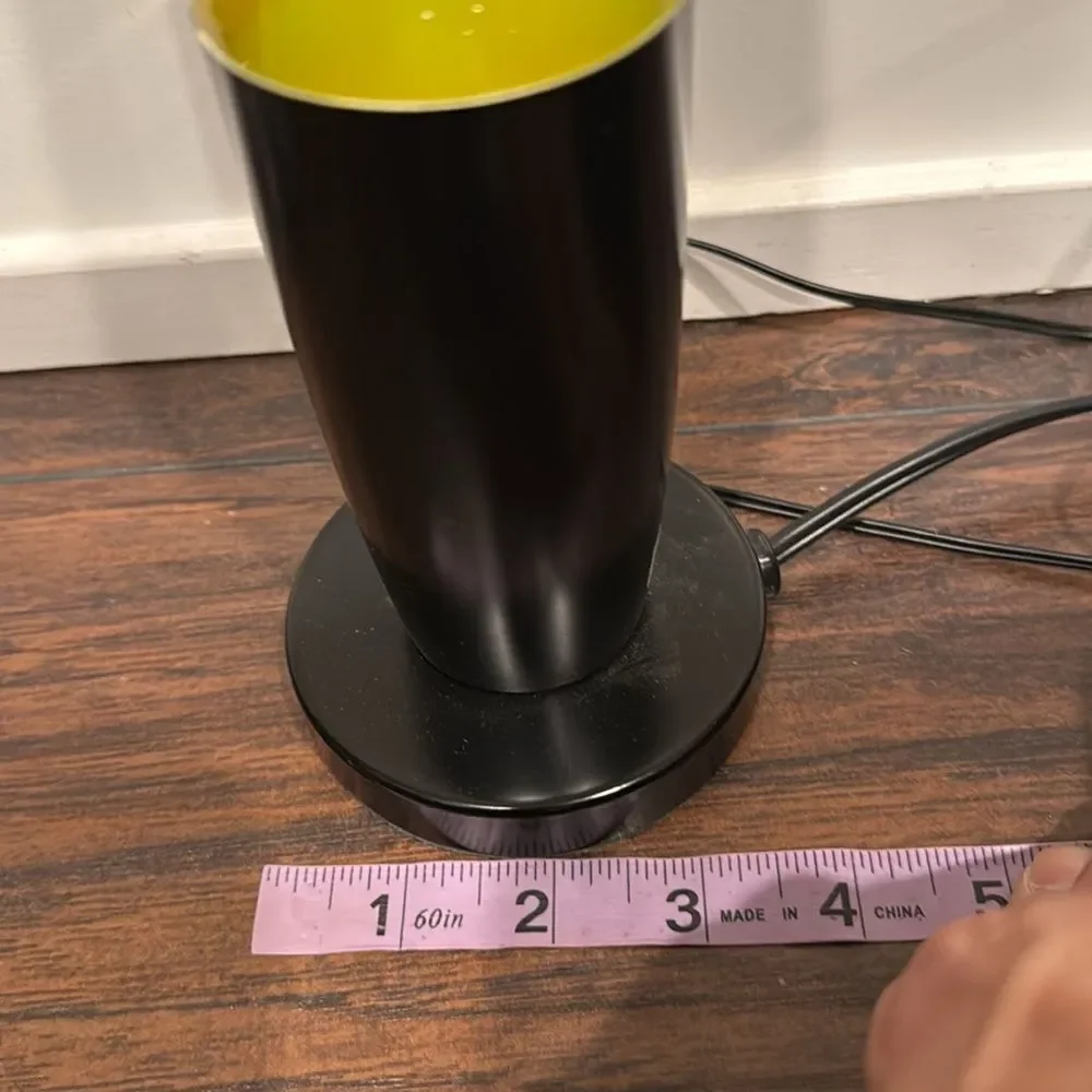 lava lamp vtg black